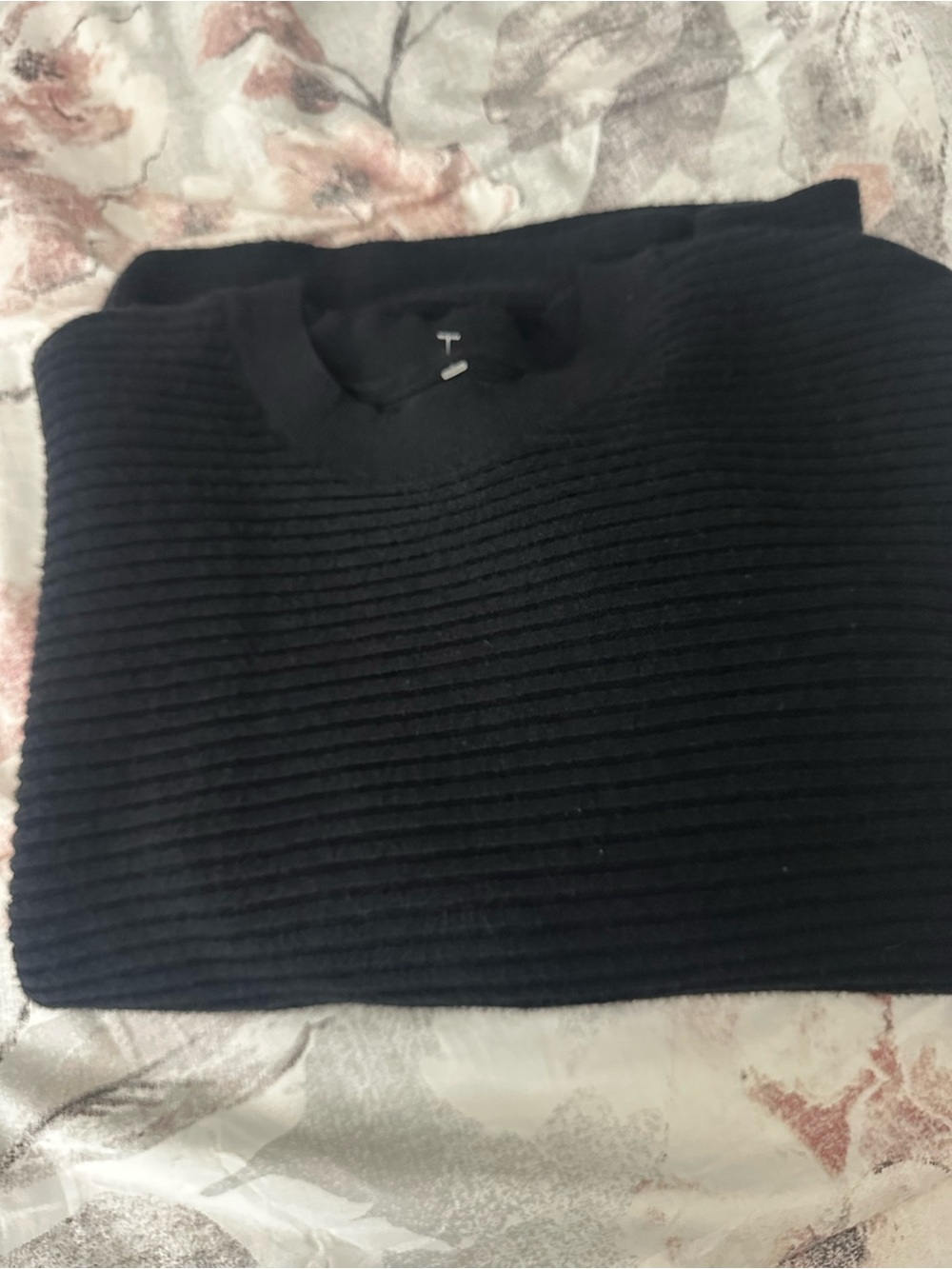 Classic Ribbed Black Sweater - Picture 2 of 3
